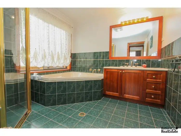 Fifth view of Homely house listing, 19 Jagoe Drive, Kelso NSW 2795