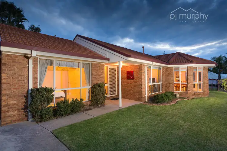 13 Caernarvon Court, Wodonga VIC 3690