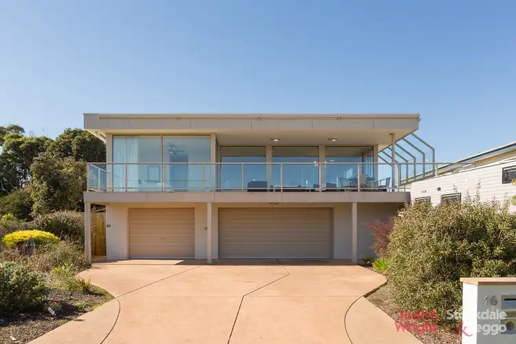 16 Boathaven Grove, San Remo VIC 3925