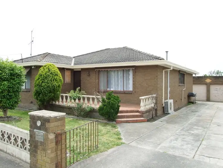 2 Peer Street, Moe VIC 3825