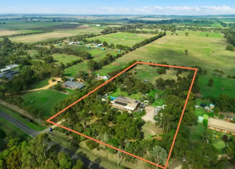 Seventh view of Homely house listing, 7 Kalkarra Crescent, Mount Duneed VIC 3217