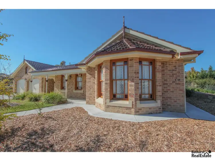 20 Robindale Court, Robin Hill NSW 2795