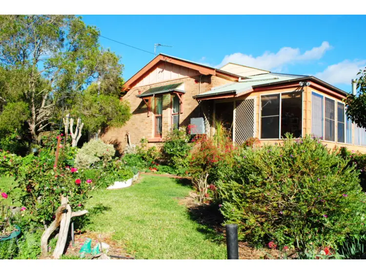 24 Beer Road, Orange NSW 2800