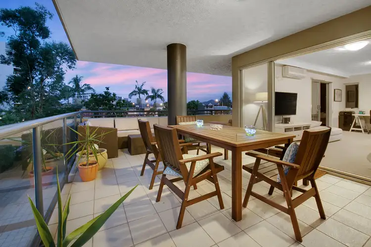 4/19 Thorn Street, Kangaroo Point QLD 4169