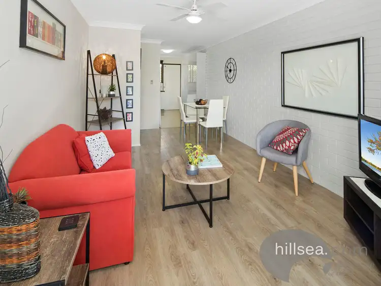 2/18 Sutherland Avenue, Labrador QLD 4215