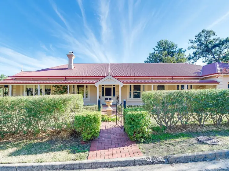 16 Sitters Memorial Drive, Burnside SA 5066