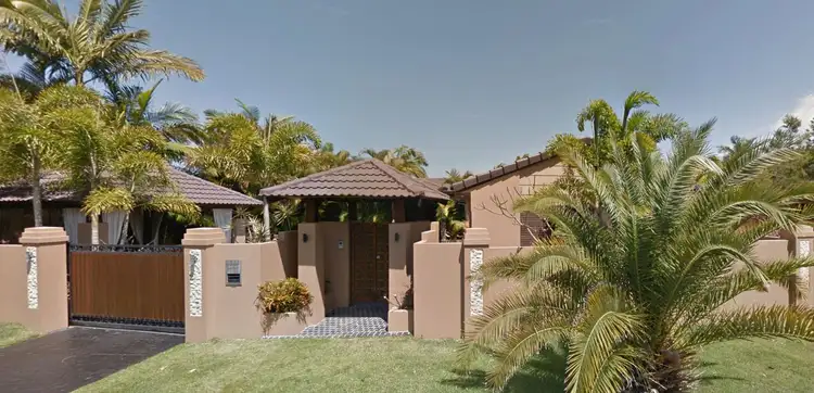 8 Bedara Court, Mermaid Waters QLD 4218