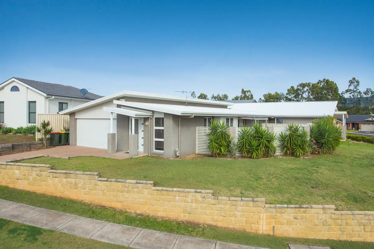 Main view of Homely semi-detached listing, 2/39 O'Shea Circuit, Cessnock NSW 2325