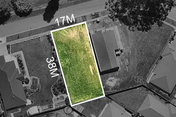 36 Montague Avenue, Drouin VIC 3818