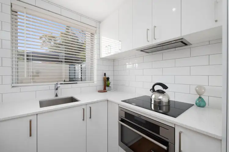Seventh view of Homely unit listing, 4/101 Matheson Road, Applecross WA 6153