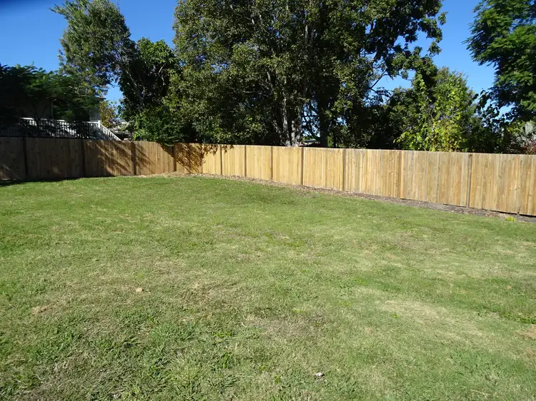 36A Frederick, Newtown QLD 4305
