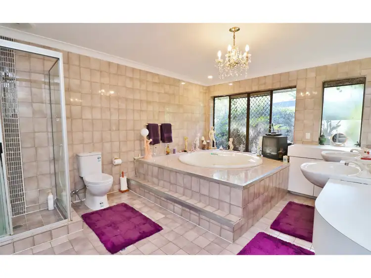 Fourth view of Homely house listing, 583-585 Junction Road, Barellan Point QLD 4306