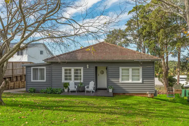 Second view of Homely house listing, 8 Ghersi Avenue, Wamberal NSW 2260