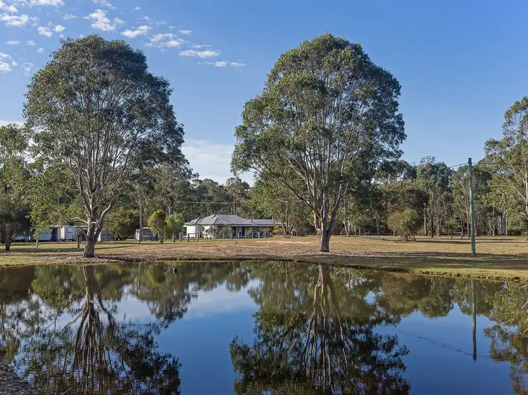 59 Brickmans Lane, Lovedale NSW 2325