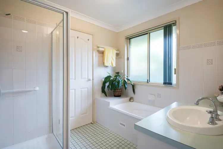 Fourth view of Homely house listing, 4 Gumleaf Close, Erina NSW 2250