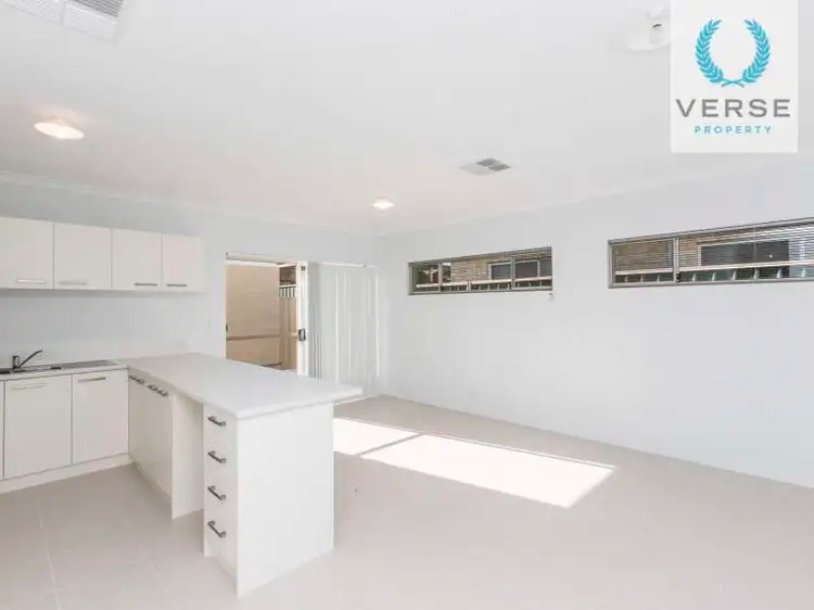 8A Cunnington Way, Queens Park WA 6107