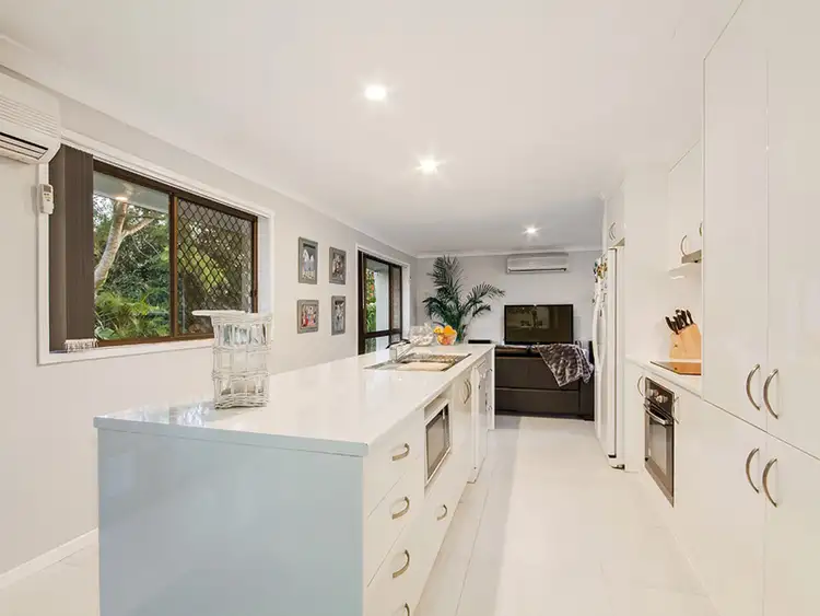48 Nalya Cresent, Karana Downs QLD 4306