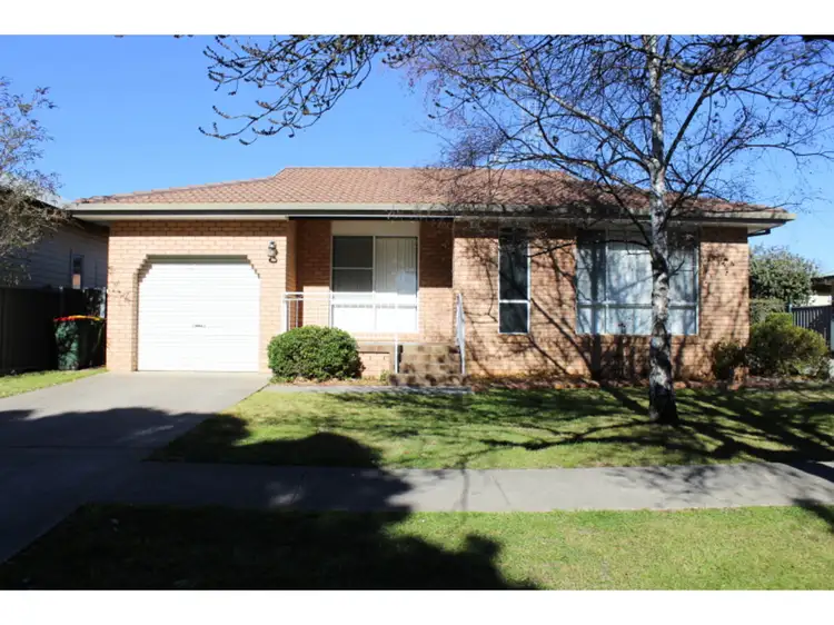 Main view of Homely unit listing, 1/26 Warrendine Street, Orange NSW 2800