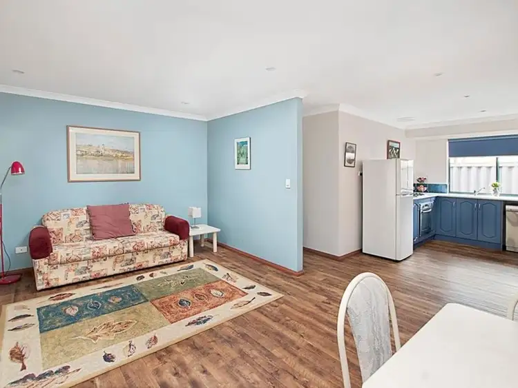 Sixth view of Homely house listing, 2/17 Stanford Drive, Abbey WA 6280