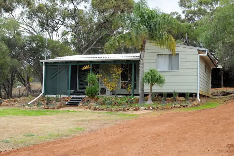 3 Connor Street, Toodyay WA 6566