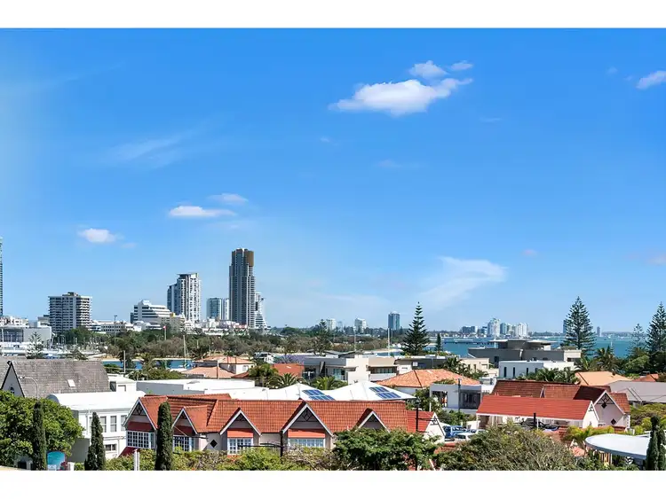 The Meriton, 29 Woodroffe Avenue, Main Beach QLD 4217