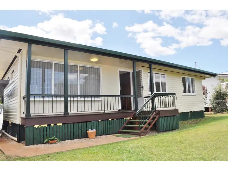 16 Brown Street, Mareeba QLD 4880
