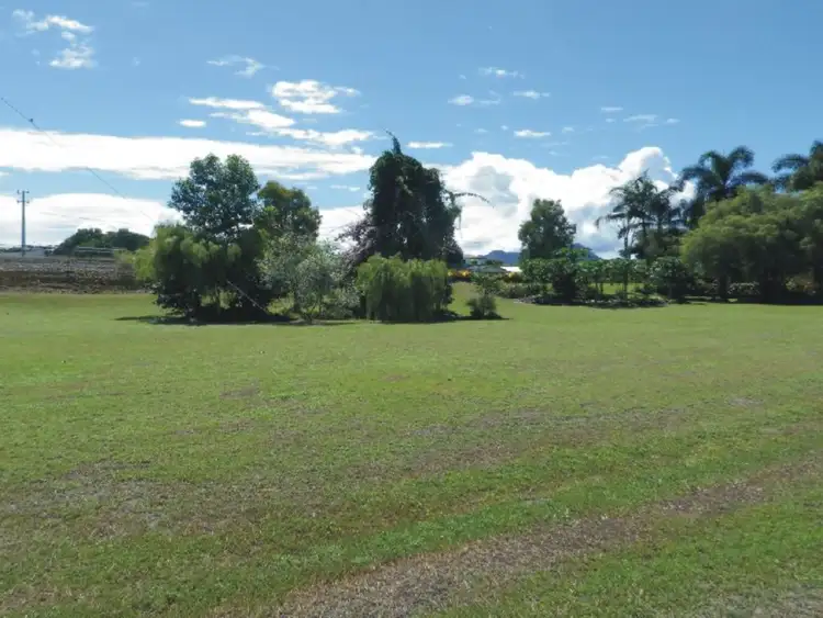 30 Panos Street, Cardwell QLD 4849