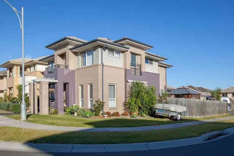 4 Greenfield Crescent, Elderslie NSW 2570