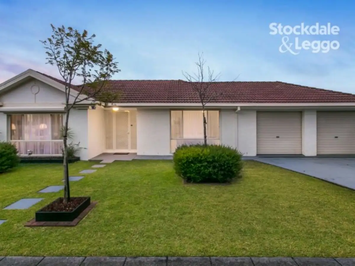 Main view of Homely house listing, 106 Lynbrook Boulevard, Lynbrook VIC 3975