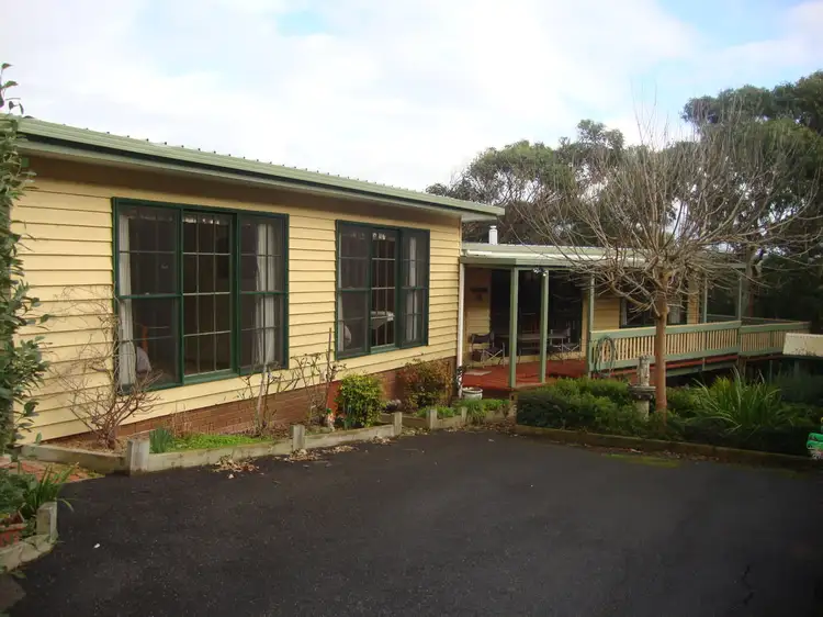 87 Hennessy Street, Port Campbell VIC 3269