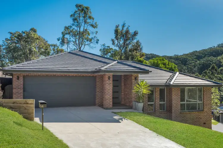 14 Jean Norman Close, Wyoming NSW 2250