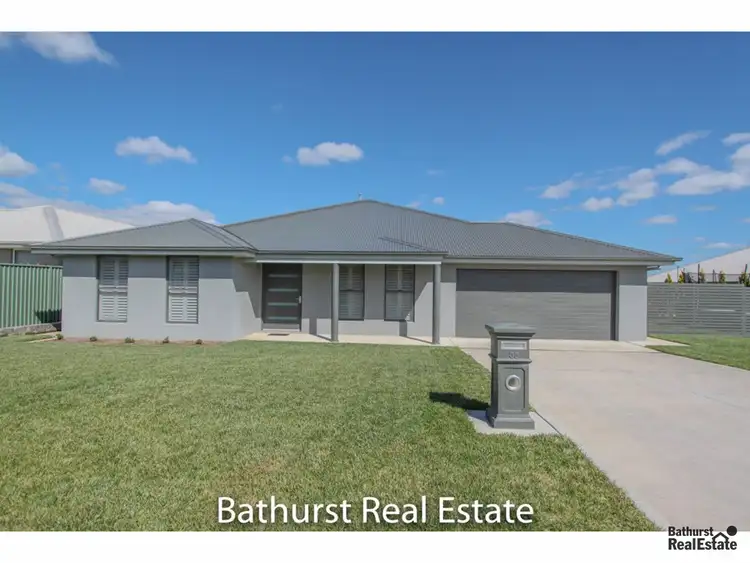 33 Blaxland Drive, Llanarth NSW 2795