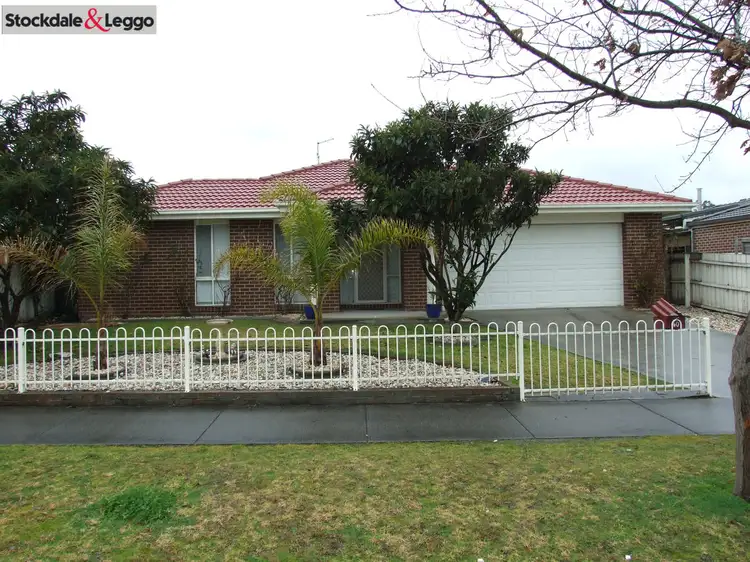 60 Dinwoodie Drive, Newborough VIC 3825