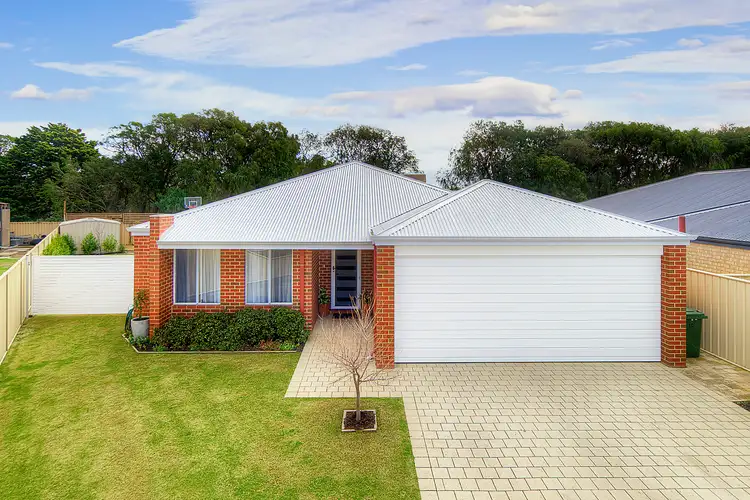 10 Feutrill Place, Broadwater WA 6280