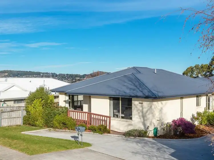 1/22 Iris Court, Kingston TAS 7050