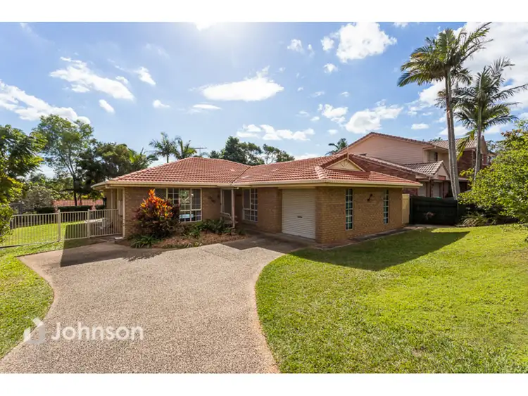 305 Wondall Road, Wynnum West QLD 4178