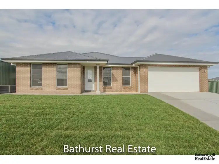 2A McLean Street, Bathurst NSW 2795
