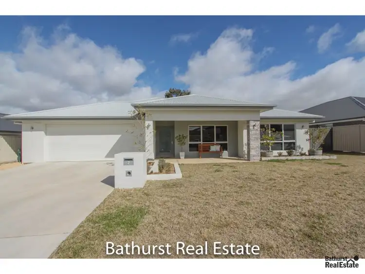 Third view of Homely house listing, 7 Gibsone Drive, Kelso NSW 2795