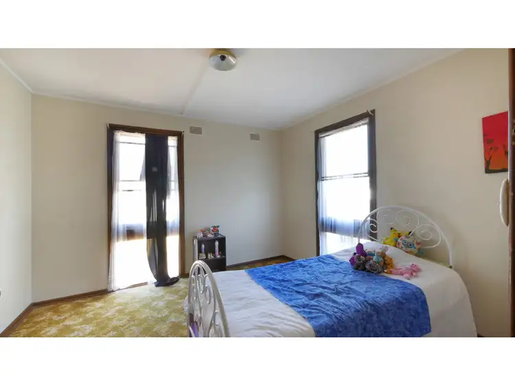Fifth view of Homely house listing, 28 Armstrong Crescent, Dubbo NSW 2830
