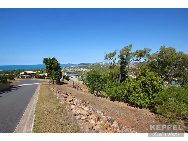 1 Banksia Place, Taranganba QLD 4703