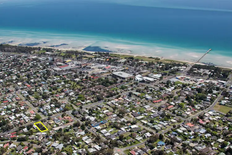 57 Jetty Road, Rosebud VIC 3939