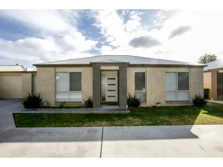 2/400 York Street, Sale VIC 3850