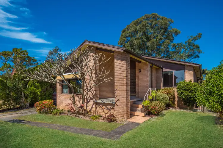 23 Sunset Street, Wyoming NSW 2250