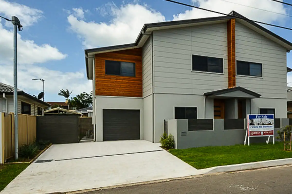 Main view of Homely townhouse listing, 1/3a King Street, Lake Illawarra NSW 2528
