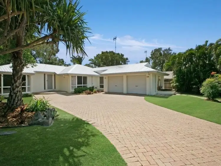 4 Weatherly Court, Sunrise Beach QLD 4567
