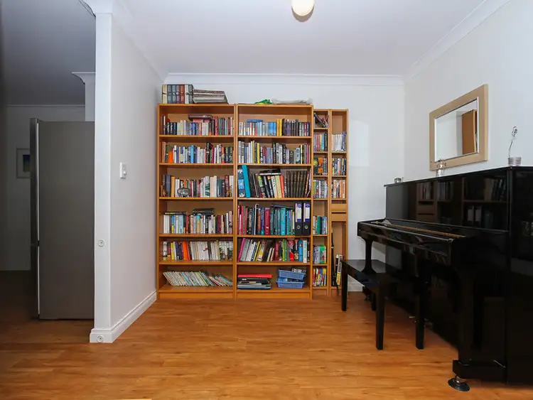 Fourth view of Homely house listing, 7 Hamlet Close, Beldon WA 6027