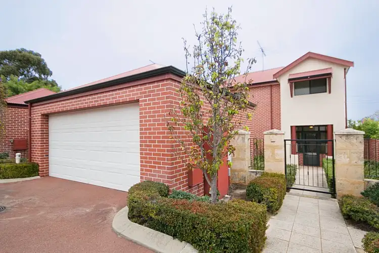 4/3 Coolgardie Avenue, East Fremantle WA 6158