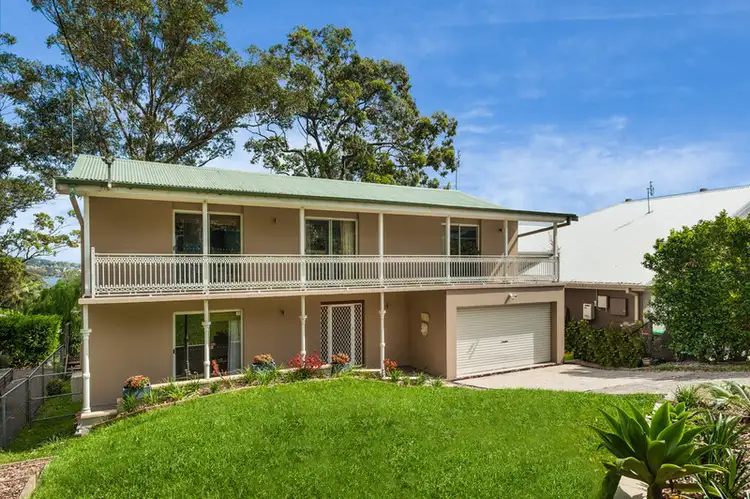 12 Lexington Parade, Green Point NSW 2251