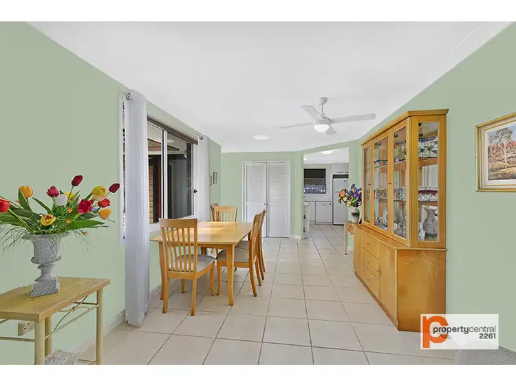 Fourth view of Homely house listing, 10 St James Avenue, Berkeley Vale NSW 2261