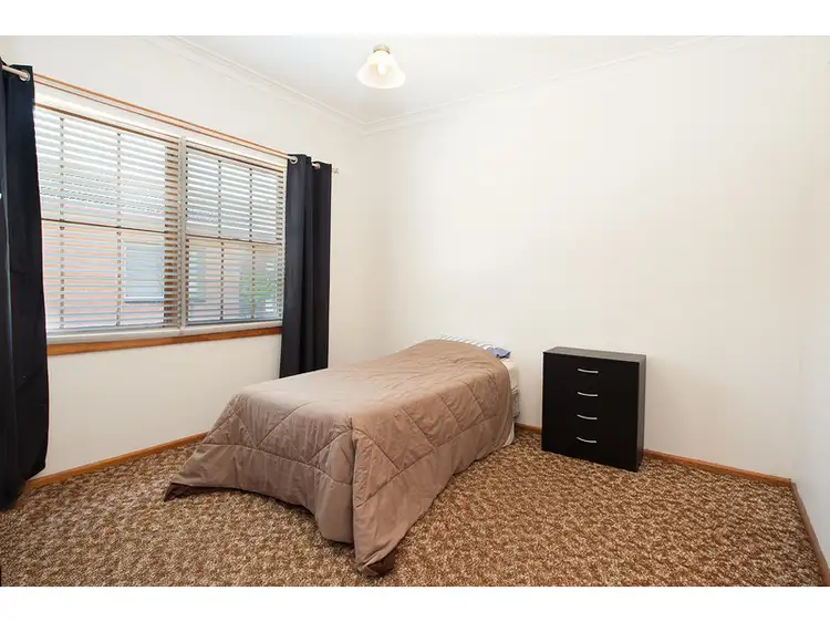 Fifth view of Homely unit listing, 2/611 Olive Street, Albury NSW 2640
